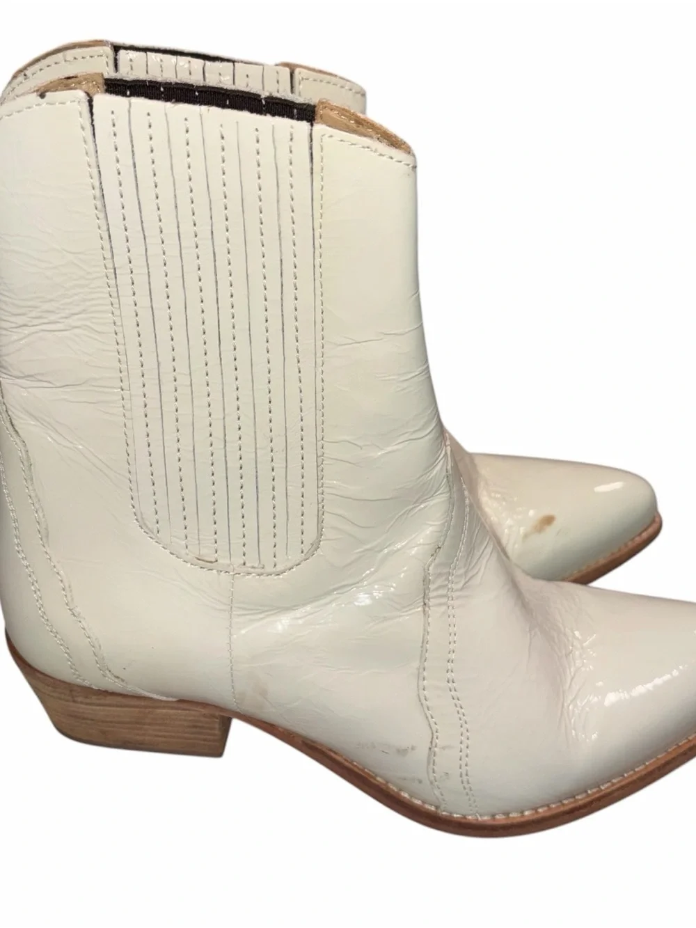 NEW FLAWED Free Prople Ivory Patent Leather Frontier Chelsea Boot size 39